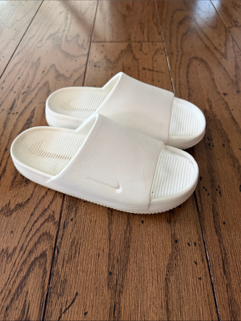 Nike Calm Slides